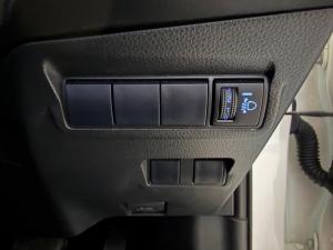Toyota Corolla Cross 1.8 Xi - Image 22