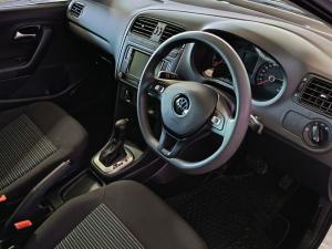 Volkswagen Polo Vivo hatch 1.6 Comfortline auto - Image 7