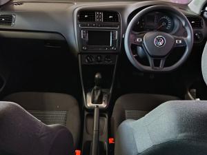 Volkswagen Polo Vivo hatch 1.6 Comfortline auto - Image 8