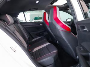 Volkswagen Golf GTI - Image 18