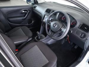 Volkswagen Polo Vivo hatch 1.4 Life - Image 10