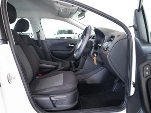 Volkswagen Polo Vivo hatch 1.4 Life - Image 13