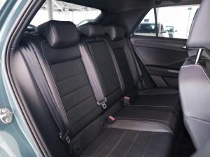 Volkswagen T-Roc 2.0TSI 4Motion R-Line - Image 17