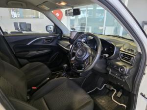 Suzuki Swift 1.2 GLX auto - Image 10