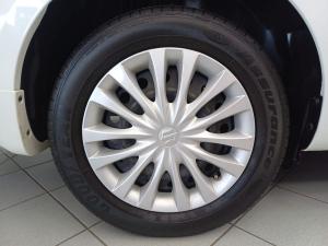 Suzuki Ciaz 1.5 GL manual - Image 13