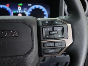 Toyota Land Cruiser Prado 2.8GD VX-R - Image 10