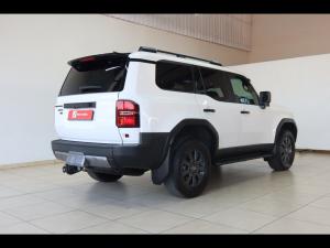 Toyota Land Cruiser Prado 2.8GD VX-R - Image 2