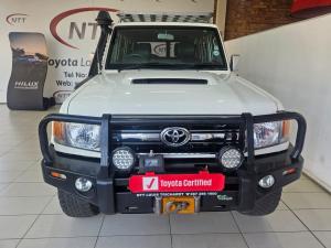 Toyota Land Cruiser 76 4.5D-4D V8 station wagon LX - Image 4