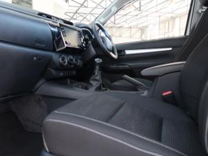 Toyota Hilux 2.4GD-6 Xtra cab Raider manual - Image 7