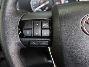 Toyota Hilux 2.4GD-6 Xtra cab Raider manual - Image 9