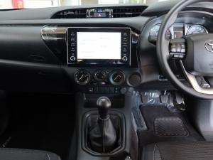 Toyota Hilux 2.4GD-6 Xtra cab Raider manual - Image 15