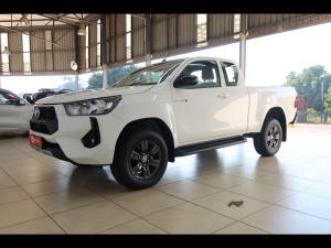 Toyota Hilux 2.4GD-6 Xtra cab Raider manual - Image 23