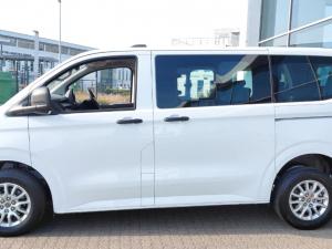 Volkswagen Transporter Kombi 2.0TDi Basic automatic - Image 5
