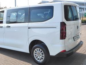 Volkswagen Transporter Kombi 2.0TDi Basic automatic - Image 6