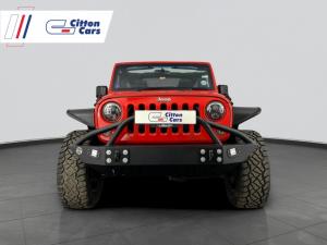 Jeep Wrangler Unltd Rubicon 3.6L V6 automatic - Image 3