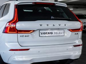 Volvo XC60 B5 AWD Essential - Image 14