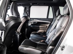 Volvo XC90 T8 Recharge AWD Ultra Dark - Image 15