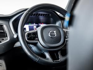Volvo XC90 T8 Recharge AWD Ultra Dark - Image 16