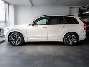 Volvo XC90 T8 Recharge AWD Ultra Dark - Image 2