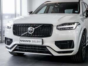 Volvo XC90 T8 Recharge AWD Ultra Dark - Image 6