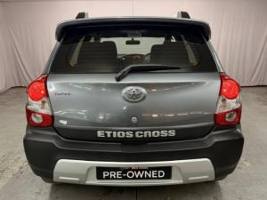 Toyota Etios Cross 1.5 Xs - Image 4