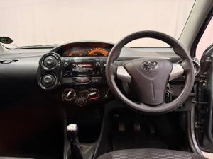 Toyota Etios Cross 1.5 Xs - Image 6