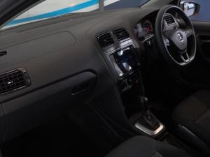 Volkswagen Polo Vivo hatch 1.6 Life - Image 13