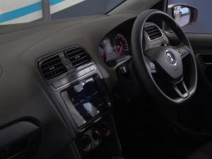 Volkswagen Polo Vivo hatch 1.6 Life - Image 19
