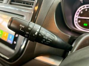Suzuki Vitara Brezza 1.5 GLX auto - Image 12