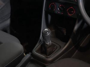 Volkswagen Polo Vivo hatch 1.4 Comfortline - Image 13