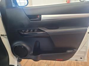 Toyota Hilux 2.4GD-6 double cab 4x4 Raider auto - Image 25