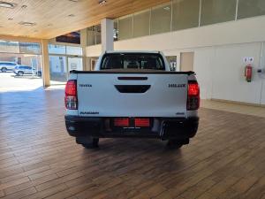 Toyota Hilux 2.4GD-6 double cab 4x4 Raider auto - Image 5
