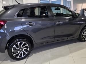 Suzuki Baleno 1.5 GLX auto - Image 5
