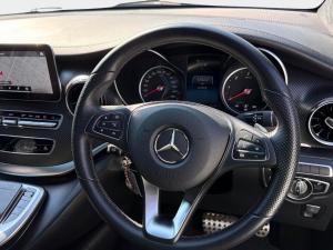 Mercedes-Benz V-Class V300d Exclusive - Image 11