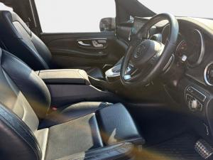 Mercedes-Benz V-Class V300d Exclusive - Image 14
