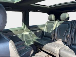 Mercedes-Benz V-Class V300d Exclusive - Image 9