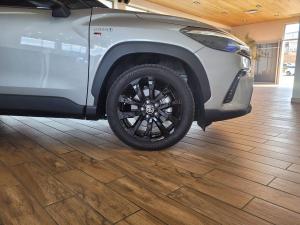 Toyota Corolla Cross 1.8 Hybrid GR-Sport - Image 10