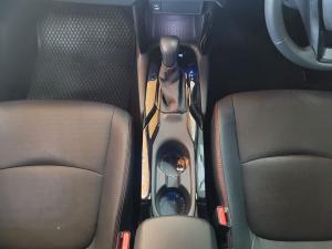 Toyota Corolla Cross 1.8 Hybrid GR-Sport - Image 14