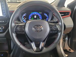 Toyota Corolla Cross 1.8 Hybrid GR-Sport - Image 18