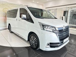 Toyota Quantum 2.8 LWB bus 6-seater VX Premium - Image 12