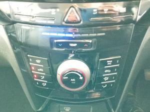 Mahindra XUV 3XO 1.2T MX2 auto - Image 21