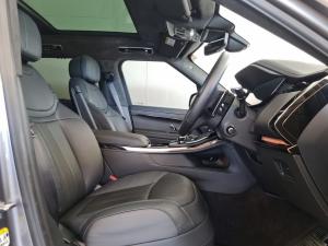 Land Rover Range Rover Sport D350 Autobiography - Image 14