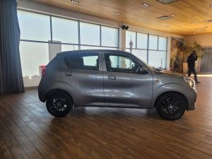 Toyota Vitz 1.0 XR manual - Image 8