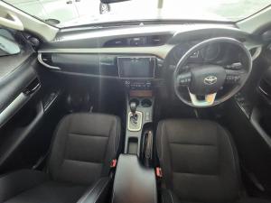 Toyota Hilux 2.8GD-6 double cab 4x4 Raider auto - Image 6