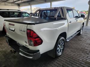 Toyota Hilux 2.8GD-6 double cab 4x4 Raider auto - Image 2