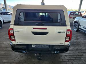 Toyota Hilux 2.8GD-6 double cab 4x4 Raider auto - Image 5
