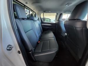 Toyota Hilux 2.8GD-6 double cab 4x4 Raider auto - Image 13