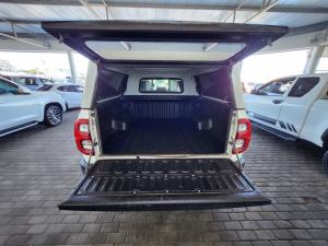Toyota Hilux 2.8GD-6 double cab 4x4 Raider auto - Image 14