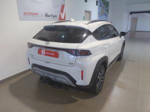 Toyota Starlet Cross 1.5 XR auto - Image 2
