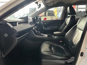 Toyota RAV4 2.0 GX auto - Image 7